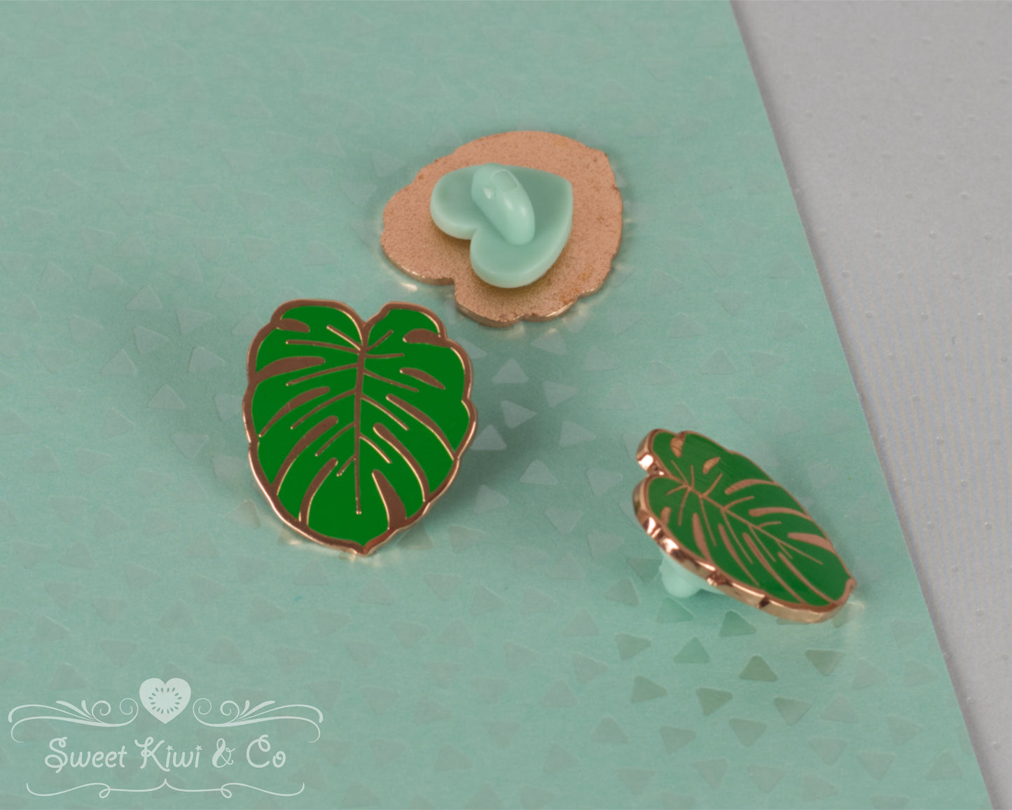 Monstera Deliciousa Leaf - Hard Enamel Pin